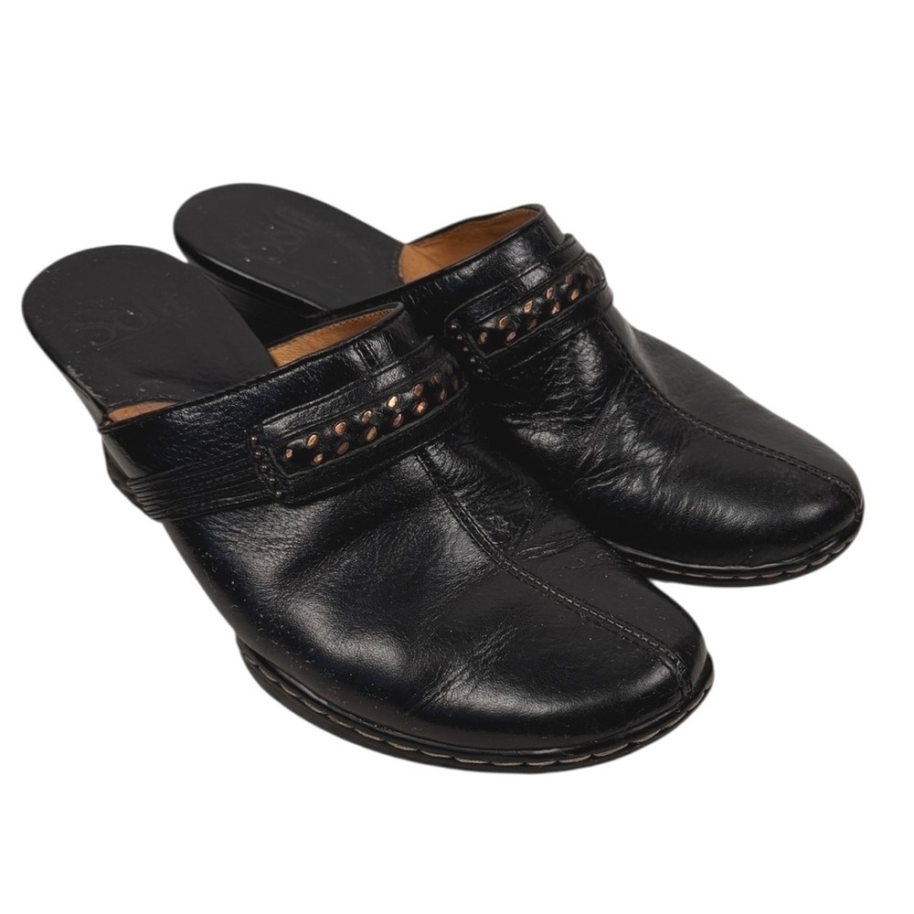 Sofft Mules‎ Clogs 6.5 Black Leather Wedge Heel Black Chain Detail Comfort